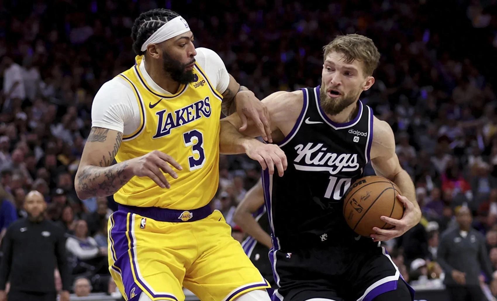 包含詹姆斯重返赛场，比赛规则变更首场状态出色，中国队观众沸腾！赛场气氛高涨的词条