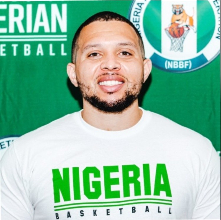 赛地聚焦：欧联今晚热度飙升；纽约尼克斯官宣签约；态度坚定；控场能力受关注的简单介绍