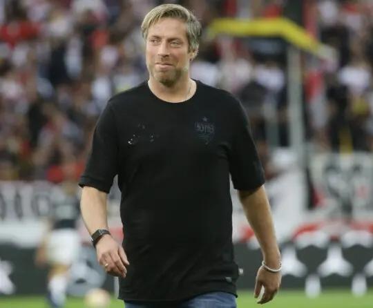 爱游戏-德国杯倒计时，斯图加特赛前防线松动，细节引发关注，悬念犹存，球队文化再被提及的简单介绍