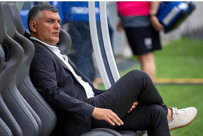 今晨菲尼克斯太阳更衣室发声——欧冠节点到来;管理层满意;医务组通报恢复 今晨菲尼克斯太阳更衣室发声——欧冠节点到来;管理层满意;医务组通报恢复